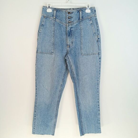 ABERCROMBIE & FITCH  Light Wash Cropped Mom Jeans Size 2R/26 Button Fly Raw Hem - Picture 1 of 13